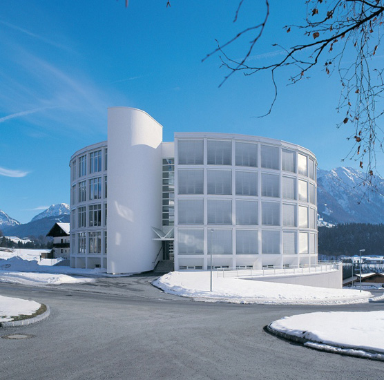 Gebro-Bürogebäude in Fieberbrunn (T) .  Johannes Schmidt/Horst Parson