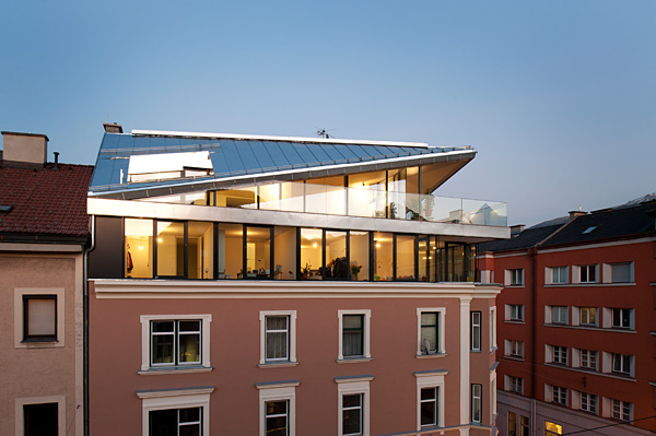 Dachboden p35 in Innsbruck . eck & reiter architekten