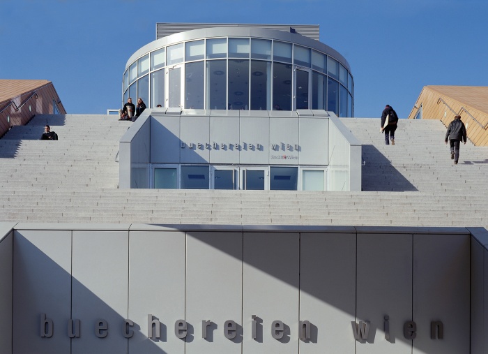 Hauptbücherei in Wien . Ernst Mayr