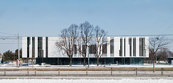Unternehmenszentrale B&F Wien in Wien . Delugan Meissl Associated Architects